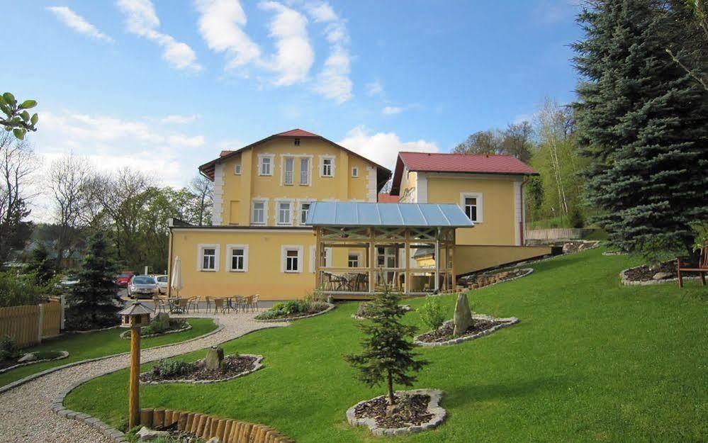 Boutique Hotel Swisshouse Mariánské Lázně Екстериор снимка